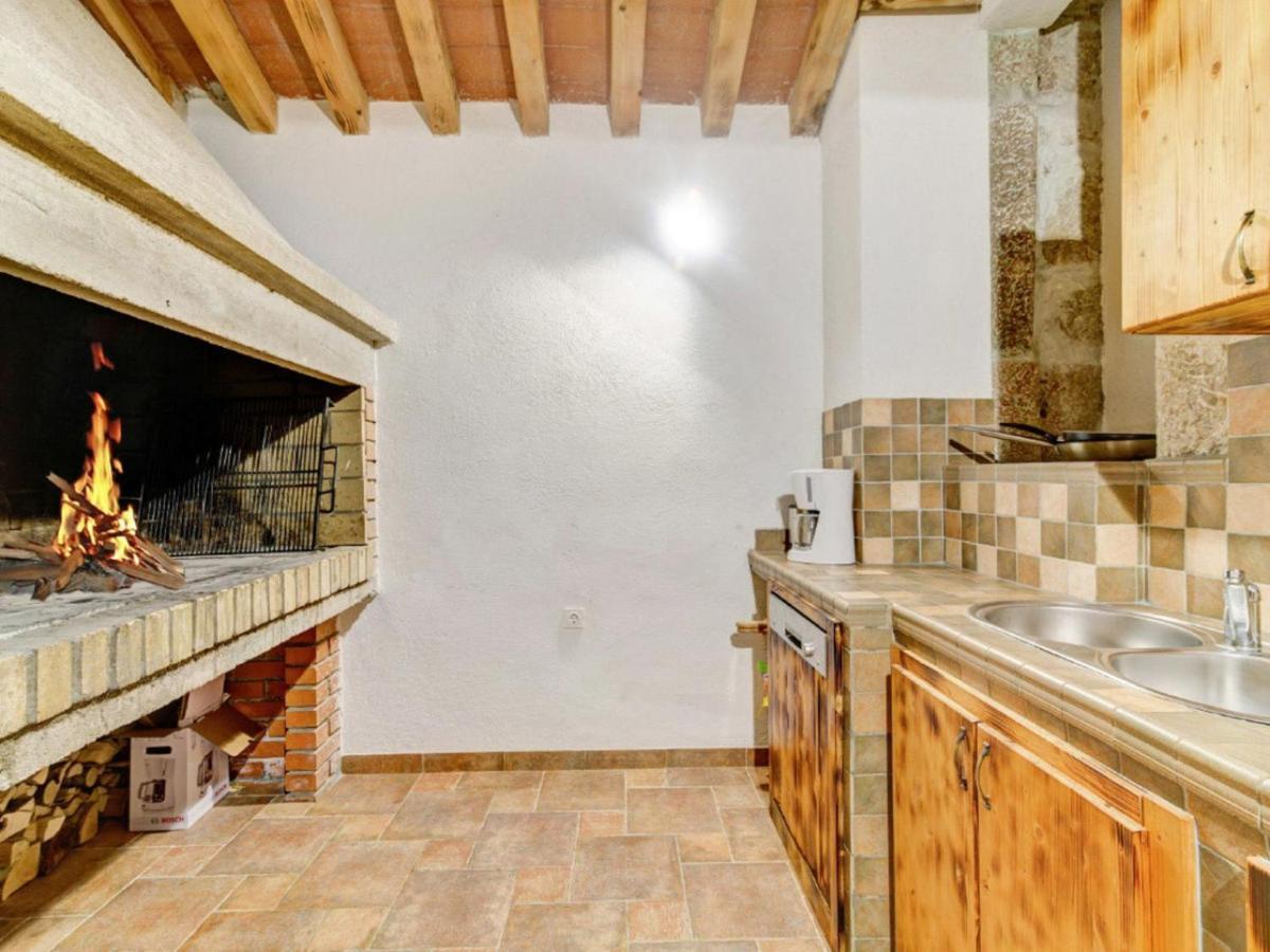 Lovely Holiday Home In Starigrad Екстериор снимка