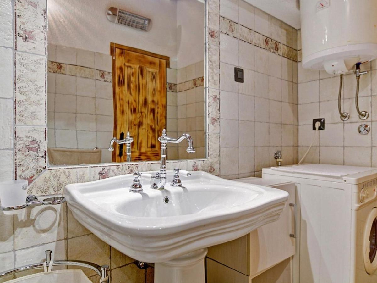 Lovely Holiday Home In Starigrad Екстериор снимка