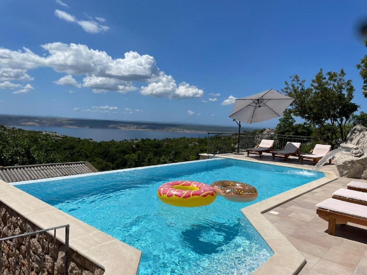 Lovely Holiday Home In Starigrad Екстериор снимка